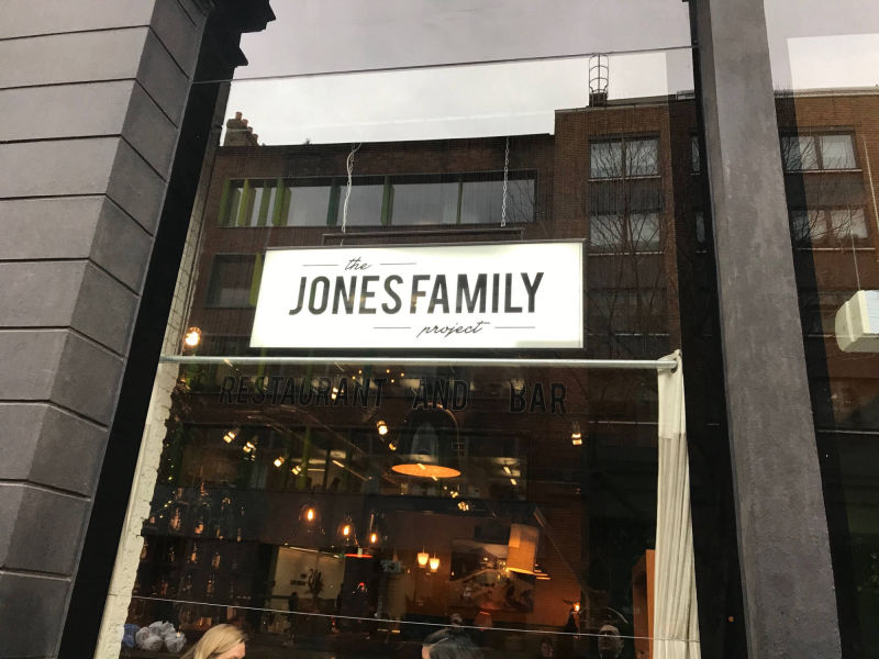 restaurant signage