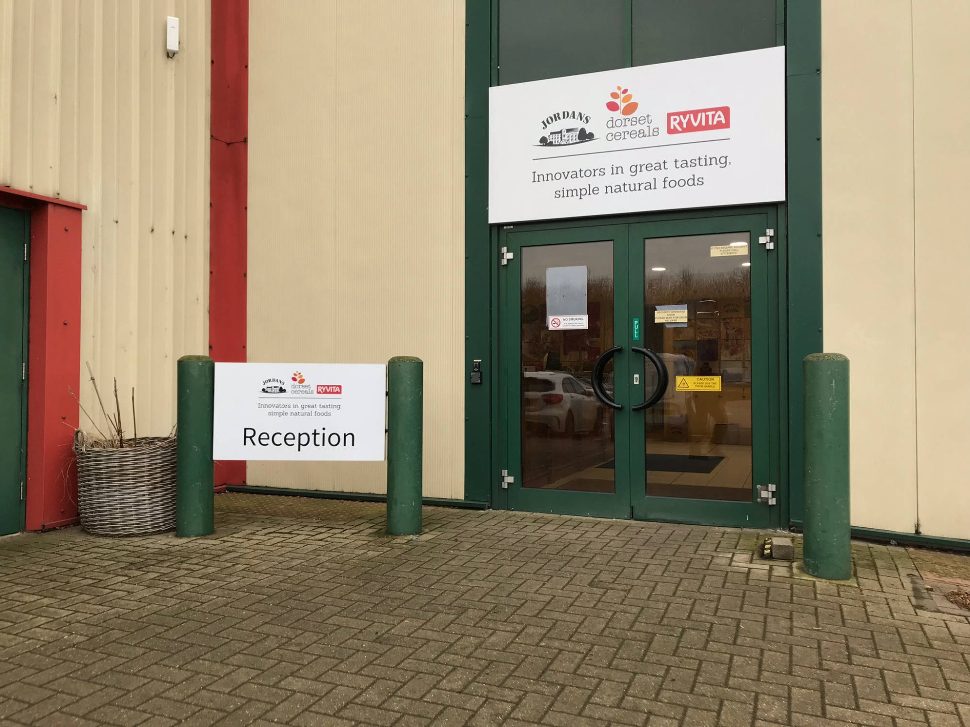 shop signage