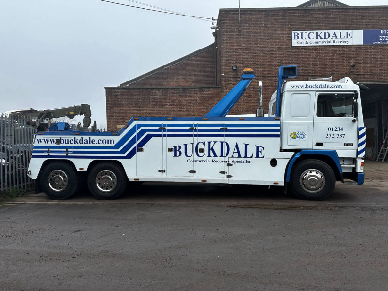 TRUCK SIGNAGE 