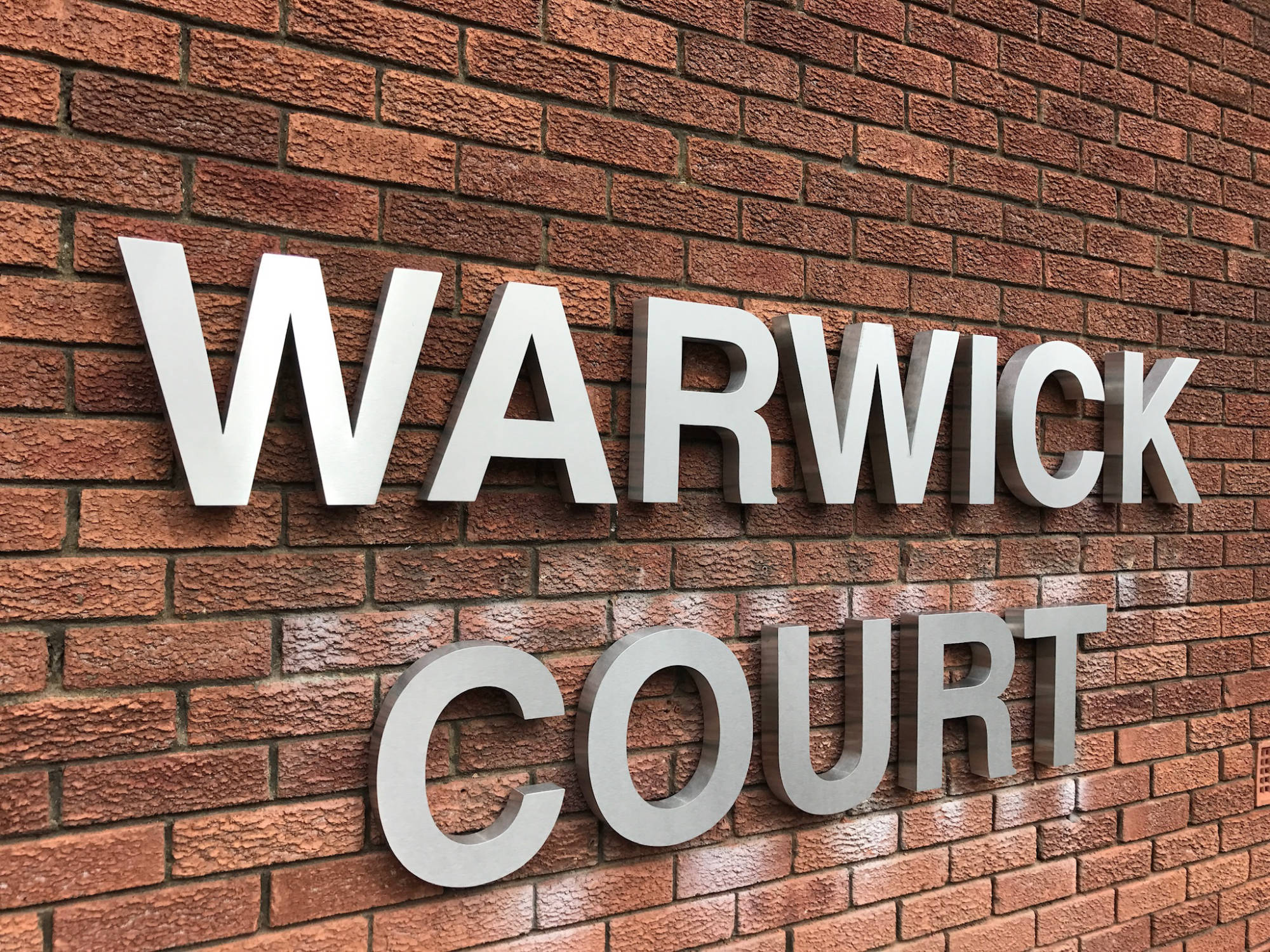 aluminium signage 