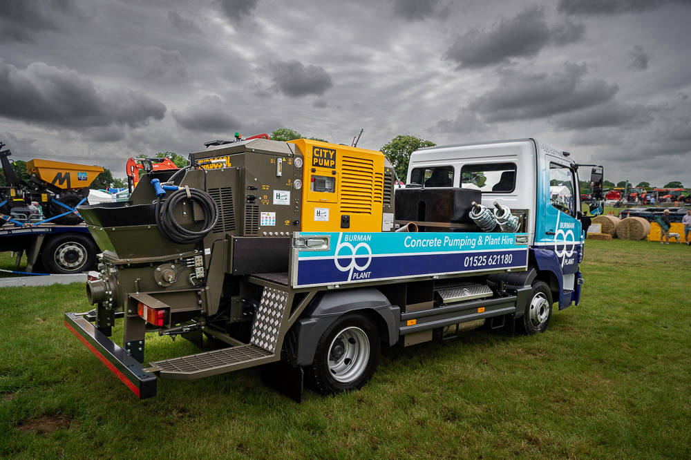 recovery truck wrap